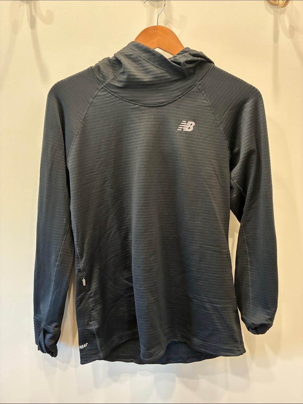 New Balance Black Hooded Performance Long-Sleeve Pullover